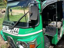 Bajaj RE 205 2010 Three Wheel