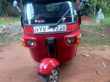 Bajaj RE 205 2012 Three Wheel