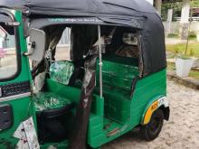 https://riyasewana.com/uploads/bajaj-re-205-11802246654.jpg