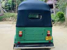 https://riyasewana.com/uploads/bajaj-re-205-118233822493.jpg