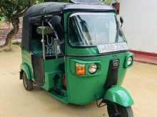 https://riyasewana.com/uploads/bajaj-re-205-118233822502.jpg
