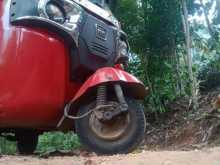 https://riyasewana.com/uploads/bajaj-re-205-12035024083.jpg