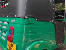 https://riyasewana.com/uploads/bajaj-re-205-121030264363.jpg