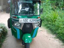 Bajaj RE 205 2015 Three Wheel