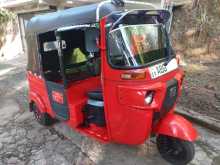 Bajaj RE 205 2015 Three Wheel