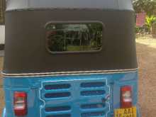 https://riyasewana.com/uploads/bajaj-re-205-131749194162.jpg