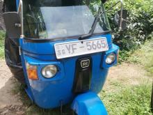 Bajaj RE 205 2010 Three Wheel