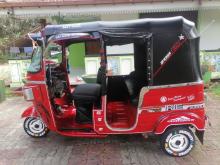 https://riyasewana.com/uploads/bajaj-re-205-137594217266.jpg