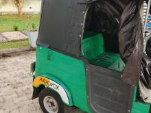 https://riyasewana.com/uploads/bajaj-re-205-13848366444.jpg