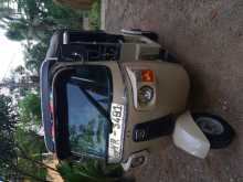 Bajaj RE 205 2011 Three Wheel