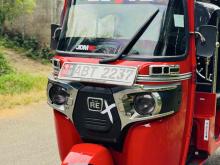 https://riyasewana.com/uploads/bajaj-re-205-148111924533.jpg