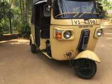 Bajaj RE 205 2011 Three Wheel