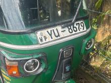 Bajaj RE 205 2011 Three Wheel
