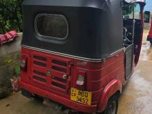 Bajaj RE 205 2018 Three Wheel