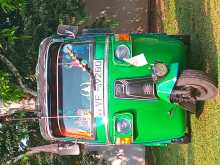 Bajaj RE 205 2010 Three Wheel