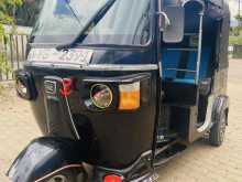 Bajaj RE 205 2011 Three Wheel