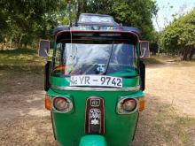 https://riyasewana.com/uploads/bajaj-re-205-15922246924.jpg