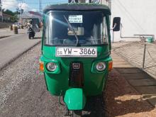 Bajaj RE 205 2012 Three Wheel