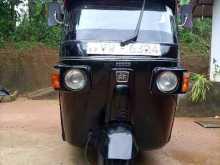 https://riyasewana.com/uploads/bajaj-re-205-161634554903.jpg