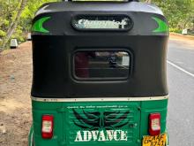 https://riyasewana.com/uploads/bajaj-re-205-1619182617533.jpg