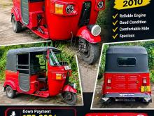 Bajaj RE 205 2010 Three Wheel