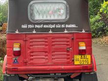 https://riyasewana.com/uploads/bajaj-re-205-179575524141.jpg