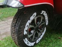 https://riyasewana.com/uploads/bajaj-re-205-181143556066.jpg