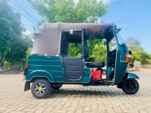 Bajaj RE 205 2010 Three Wheel