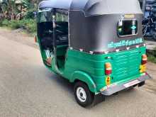 https://riyasewana.com/uploads/bajaj-re-205-181553184502.jpg