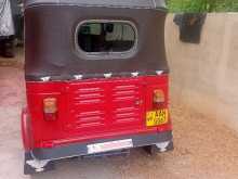 https://riyasewana.com/uploads/bajaj-re-205-181558294892.jpg