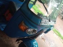 Bajaj RE 205 2013 Three Wheel