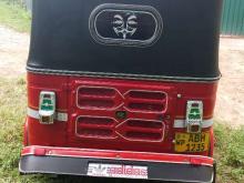 https://riyasewana.com/uploads/bajaj-re-205-182043296646.jpg