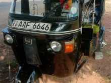 Bajaj RE 205 2013 Three Wheel