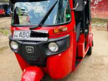 Bajaj RE 205 2017 Three Wheel
