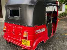 https://riyasewana.com/uploads/bajaj-re-205-2009-410365412184.jpg