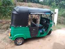 Bajaj RE 205 2010 Three Wheel