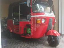 Bajaj RE 205 2010 Three Wheel