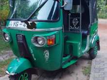 Bajaj RE 205 2010 Three Wheel