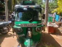 Bajaj RE 205 2010 Three Wheel