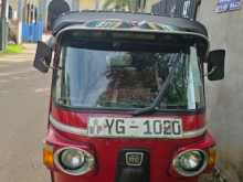Bajaj RE 205 2010 Three Wheel