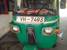 Bajaj RE 205 2010 Three Wheel
