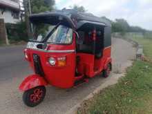 Bajaj RE 205 2010 Three Wheel