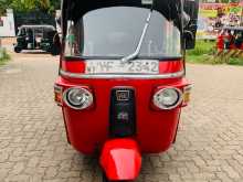 Bajaj RE 205 2010 Three Wheel