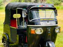 Bajaj RE 205 2010 Three Wheel