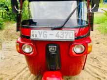 Bajaj RE 205 2010 Three Wheel