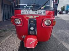 Bajaj RE 205 2011 Three Wheel