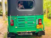 Bajaj RE 205 2011 Three Wheel