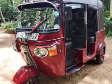Bajaj RE 205 2011 Three Wheel