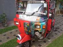 Bajaj RE 205 2011 Three Wheel