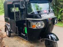 Bajaj RE 205 2011 Three Wheel